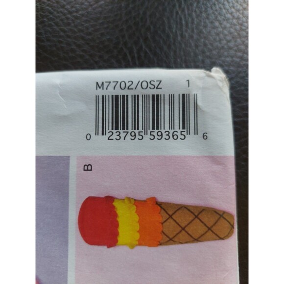 McCalls Crafts M7702 Butterfly Football Ice Cream Kids Blanket Sewing Pattern - Picture 2 of 10